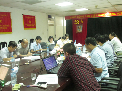 Tiến h&agrave;nh thẩm định dự &aacute;n đầu tư