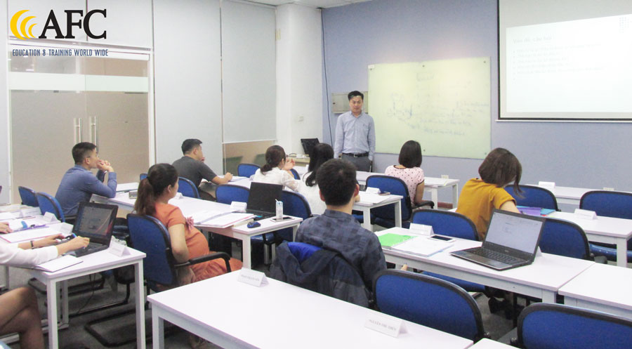 PGS.TS Nguyễn Văn Định giảng dạy nội dung Thẩm định dự &aacute;n đầu tư
