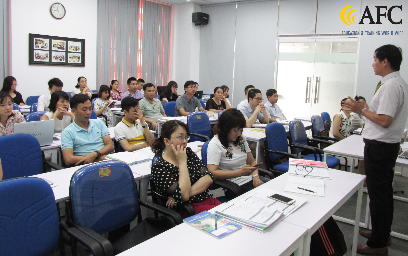 Học vi&ecirc;n CFO K26 v&agrave; K27 tham gia buổi học lập v&agrave; ph&acirc;n t&iacute;ch kế hoạch t&agrave;i ch&iacute;nh