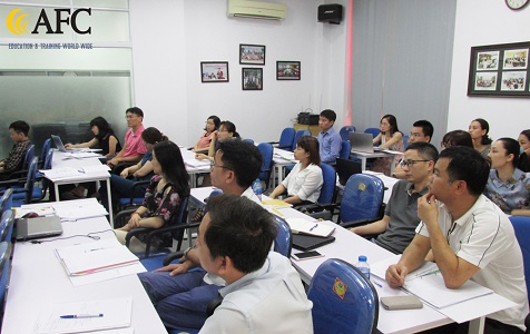 Học vi&ecirc;n CFO thực h&agrave;nh dự to&aacute;n tiền 