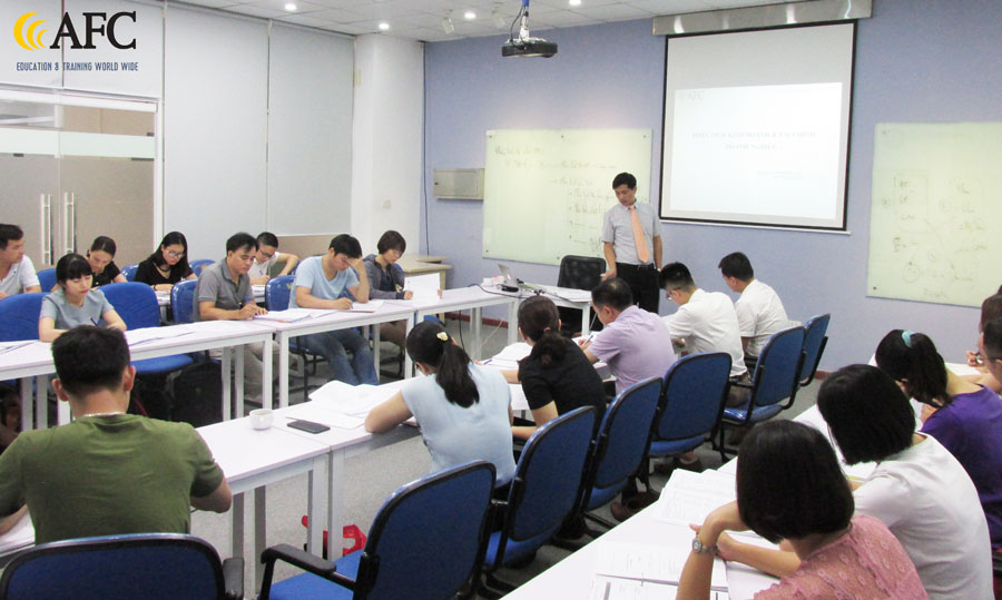 CFO K28 thực h&agrave;nh ph&acirc;n t&iacute;ch kinh doanh v&agrave; t&agrave;i ch&iacute;nh doanh nghiệp