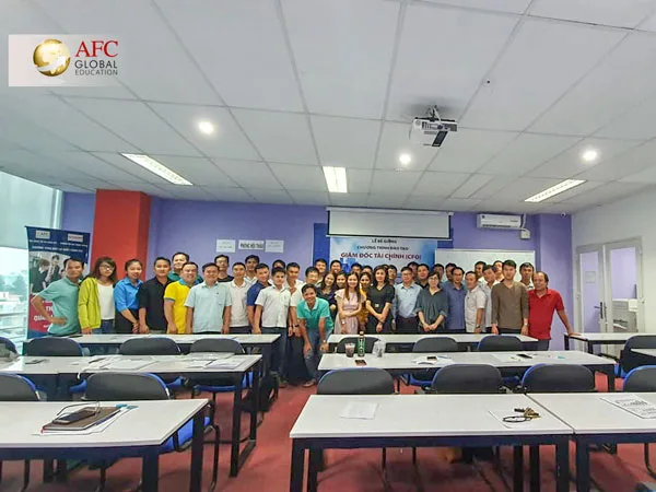 Chinh-thuc-khep-lai-Chuong-trinh-dao-tao-danh-cho-khoa-CFO-K41-2019-11-05-02-15-22