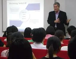 Chuyen-vien-Ke-toan-Anh-CTA-2012-02-10-20-57-34