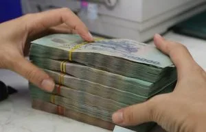 De-xuat-ba-phuong-an-giam-lai-suat-2012-03-01-22-27-09