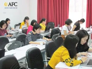 Lop-Giam-doc-Tai-chinh-CFO-K30-thuc-hanh-Phan-tich-tai-chinh-2018-12-04-10-06-03