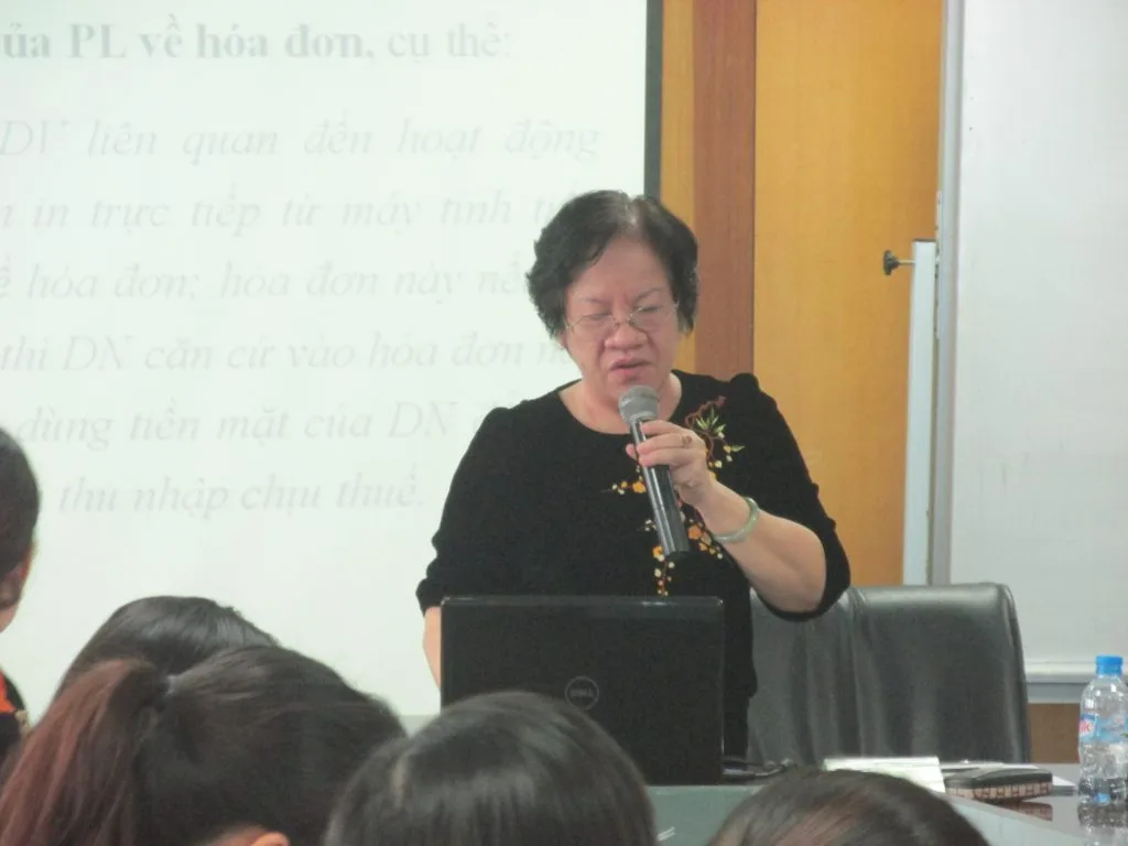 Ngay-08052014-AFC-Vietnam-to-chuc-thanh-cong-khoa-hoc-Cap-nhat-kien-thuc-thue-trong-Doanh-nghiep-2014-10-24-04-25-18