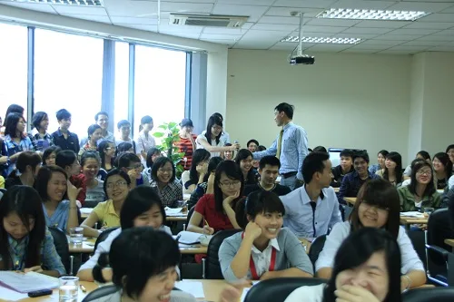 Nhom-cong-viec-huong-toi-cua-FinancialPro-2012-05-04-10-51-42