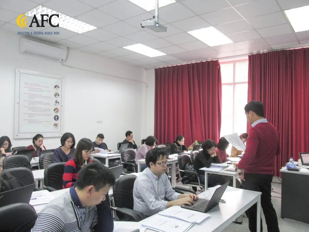 Nhung-gio-hoc-dau-tien-nam-2019-cua-hoc-vien-lop-Giam-doc-Tai-chinh-CFO-K31-2019-01-14-08-37-09