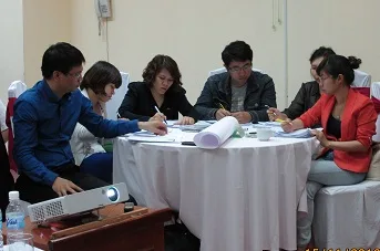 To-chuc-khai-giang-thanh-cong-khoa-hoc-Bao-cao-quan-tri-tai-AFC-Vietnam-2012-11-29-09-45-01