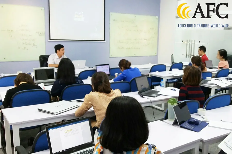 Học viên CFO K26 tham gia buổi học Thẩm định và Quản trị Tài chính dự án