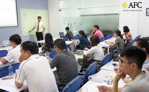 Buổi học thực hành dự toán tiền trong lập kế hoạch tài chính